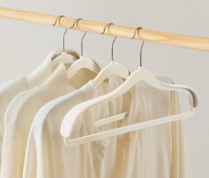 Riidepuud 4 tk beež