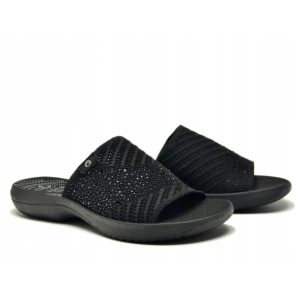 Naiste vabaajajalatsid Jana Coshy must