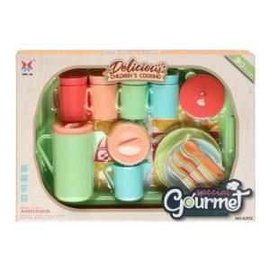 Mängunõude komplekt kandikul